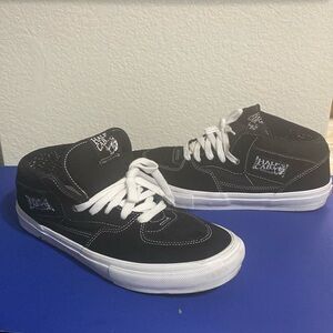 Men’s Half Cab Vans Size 11.5